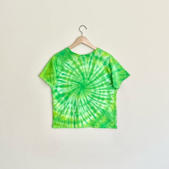 Frida Kahlo Graphic Green Tie Dyed T Shirt Women’s size Large - Picture 4 of 6